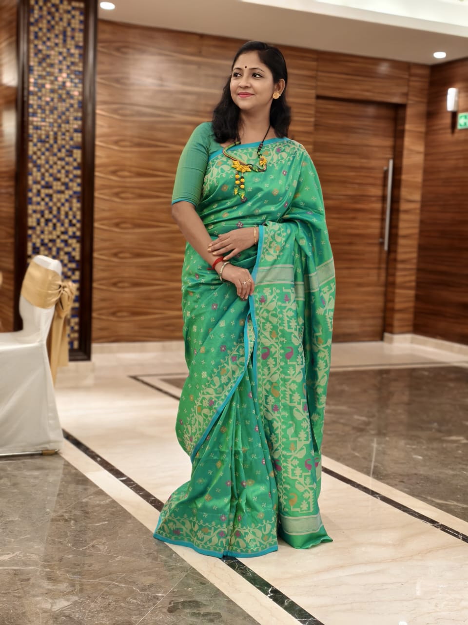 Saree Hero Banner 2