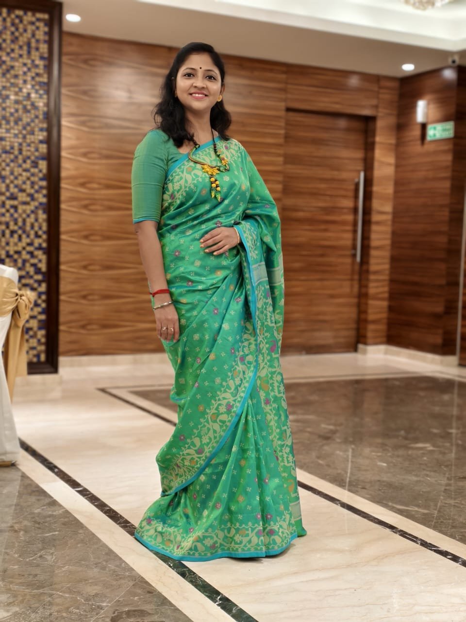 Saree Hero Banner 1